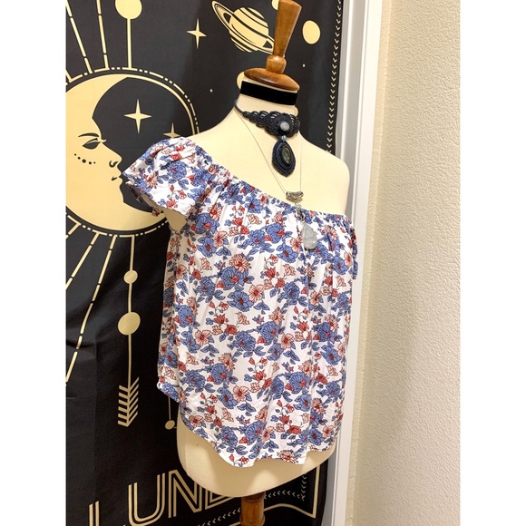 π Stylish summer top - Picture 3 of 8